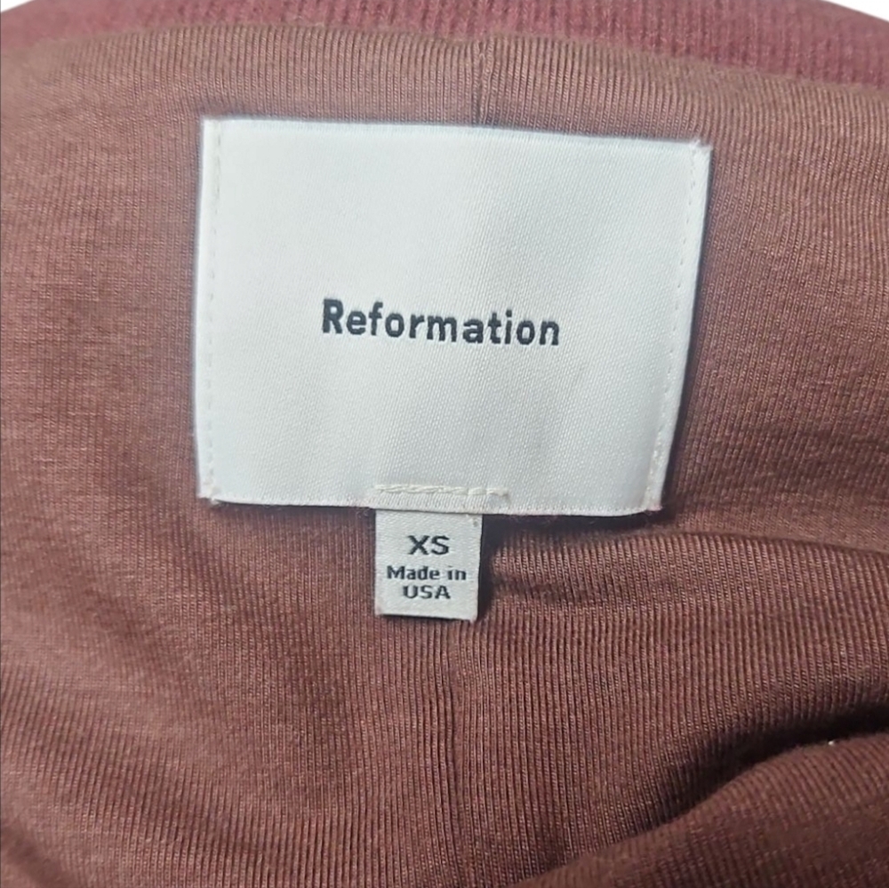 REFORMATION | Josefina Off The Shoulder Knit Dress In Burgundy ~ Size US 2 - Picture 7 of 8